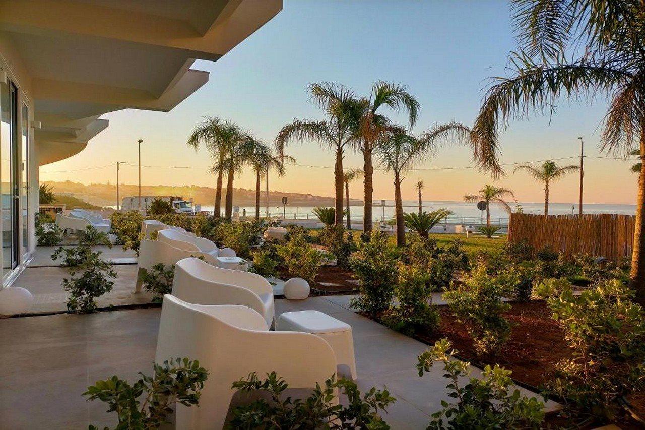 Jonium Hotel - Amazing Sea View And Swimming Pool Pulsano Luaran gambar