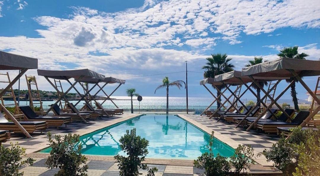 Jonium Hotel - Amazing Sea View And Swimming Pool Pulsano Luaran gambar