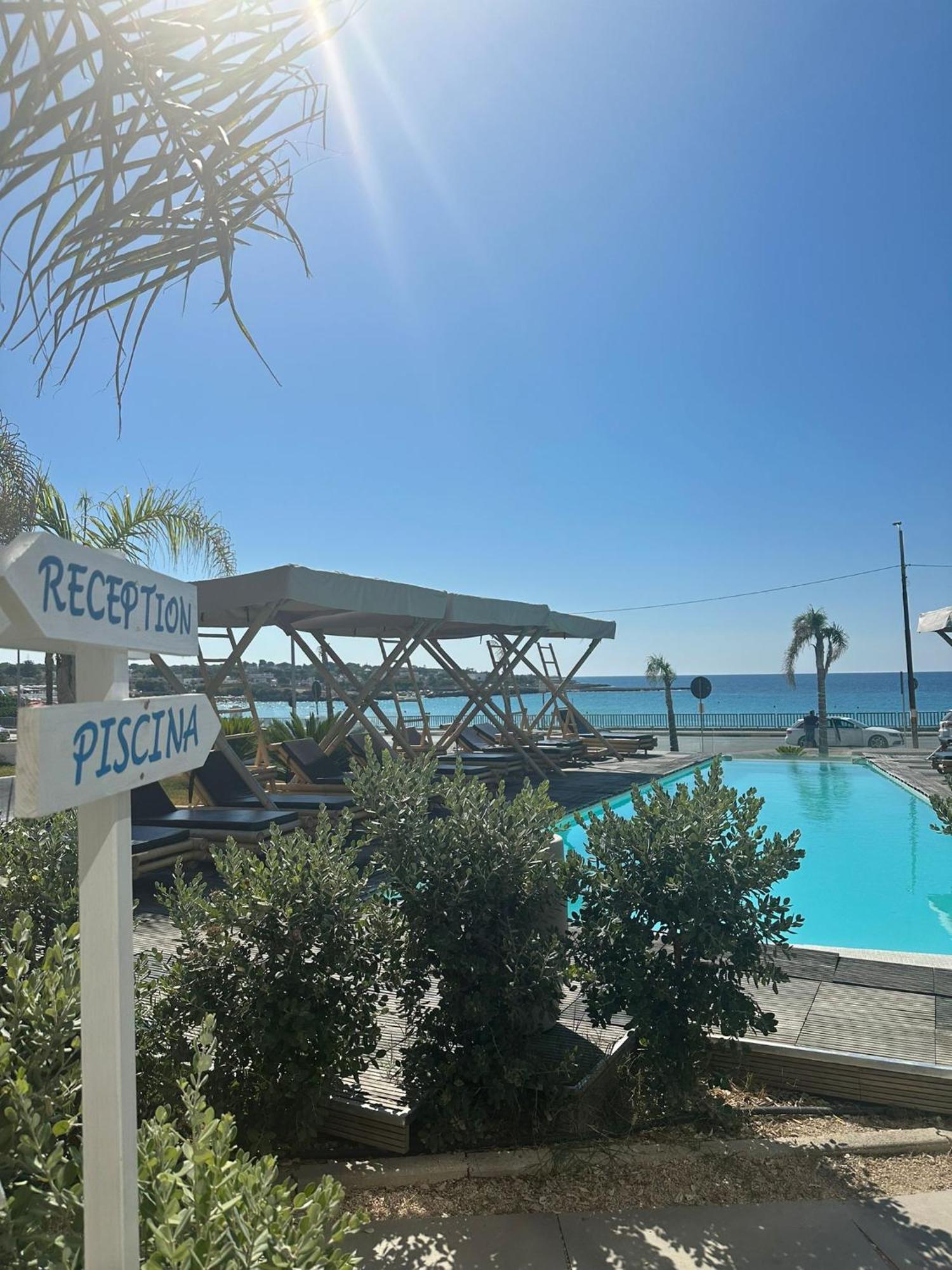 Jonium Hotel - Amazing Sea View And Swimming Pool Pulsano Luaran gambar