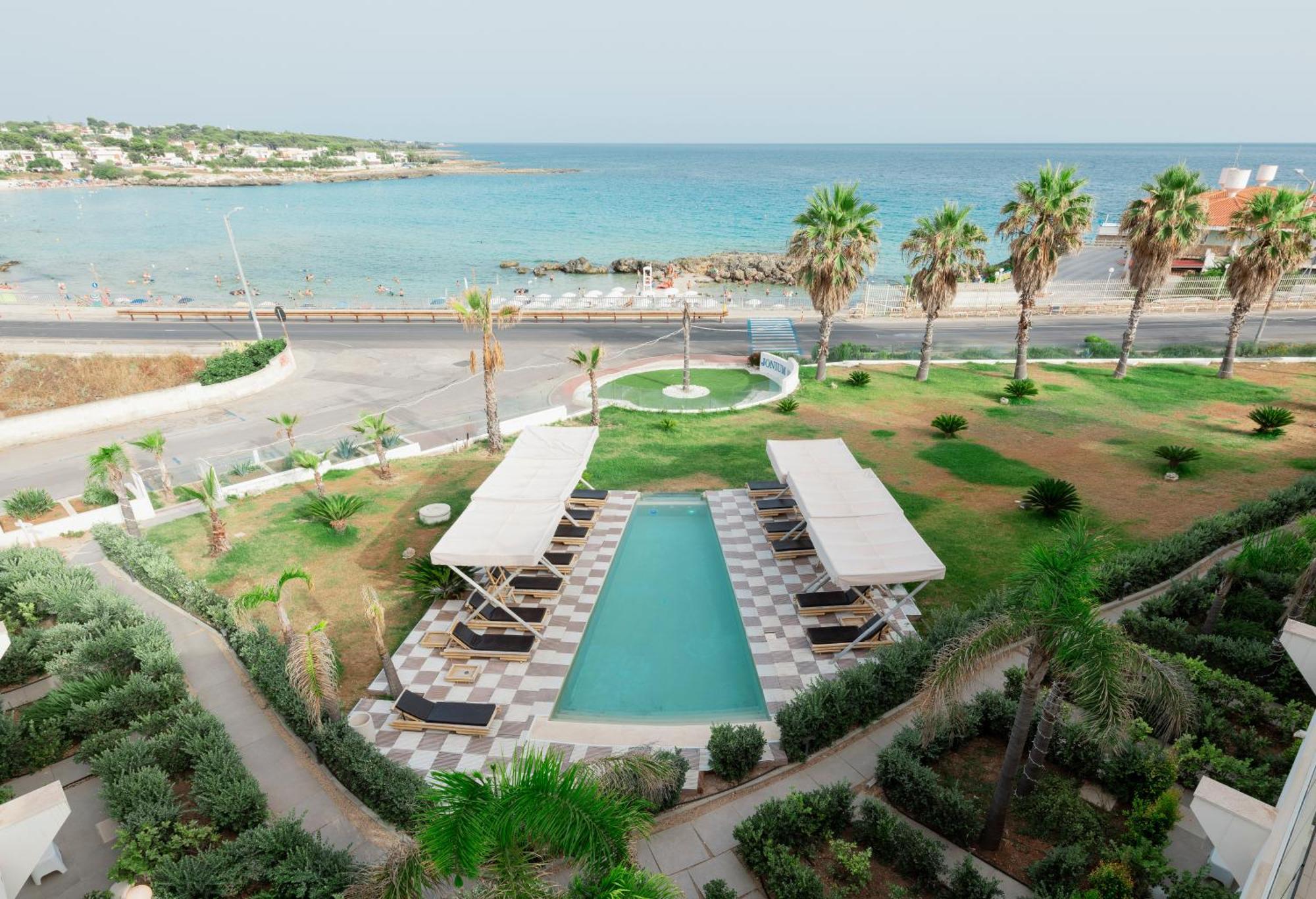 Jonium Hotel - Amazing Sea View And Swimming Pool Pulsano Luaran gambar
